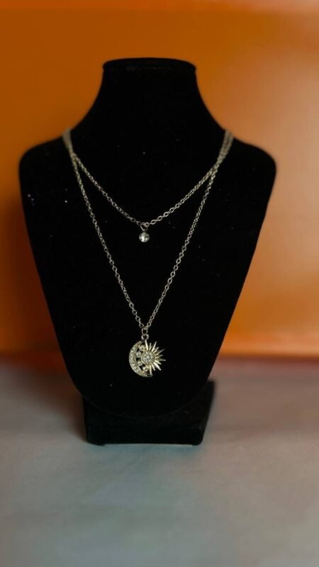 SET DE CADENA DOBLE Y ARETES ECLIPSE