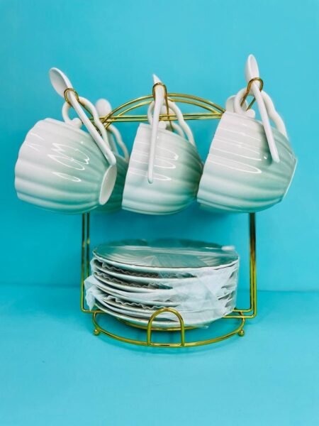 SET DE 6 TAZAS, 6 PLATOS CON SUS CUCHARAS