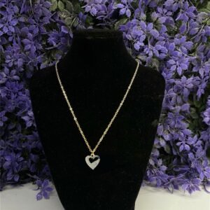 COLLAR ESTILO CORAZON
