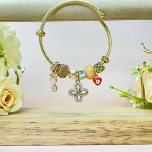 Pulsera Pandora dorada Flor y corazón de ojito
