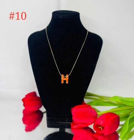 Cadena de acero con H naranja