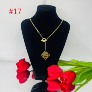 Cadena de acero dorada