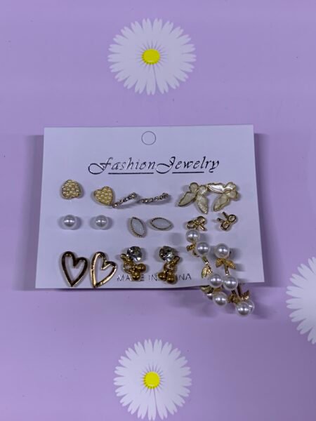 set de aretes de fantasia dorados