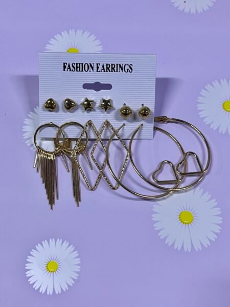 Set de aretes de fantasia dorados