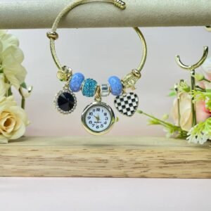Pulsera Dorada con Reloj estilo pandora