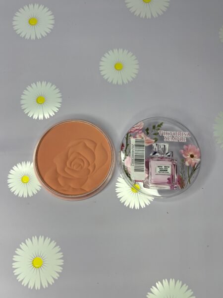 Blush compacto ultra fino con diseño de rosa
