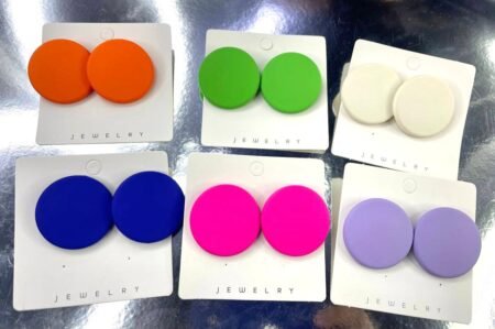 ARETES ESTILO BOTON DE COLORES