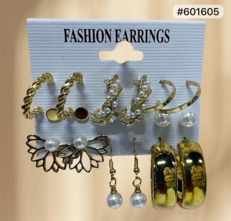 SET DE ARETES DORADOS