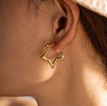 ARETE ESTILO ESTRELLA DORADA